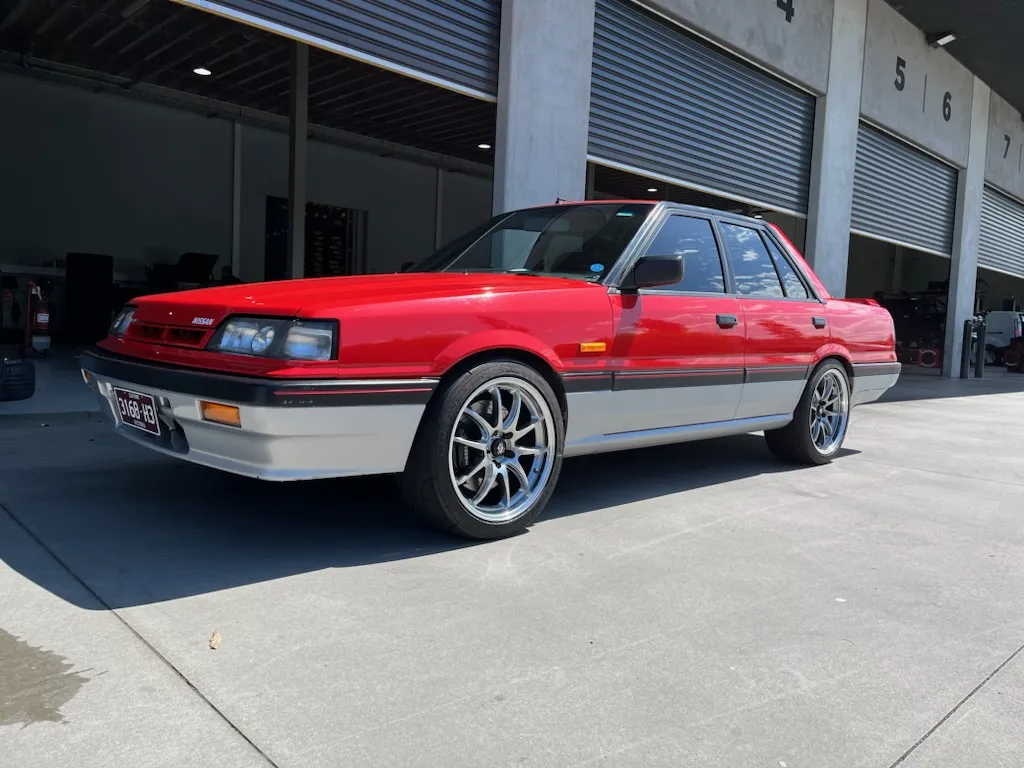 NISSAN R31 SKYLINE with LENSO PROJECT D 90Z wheels 18 inch |  | NISSAN